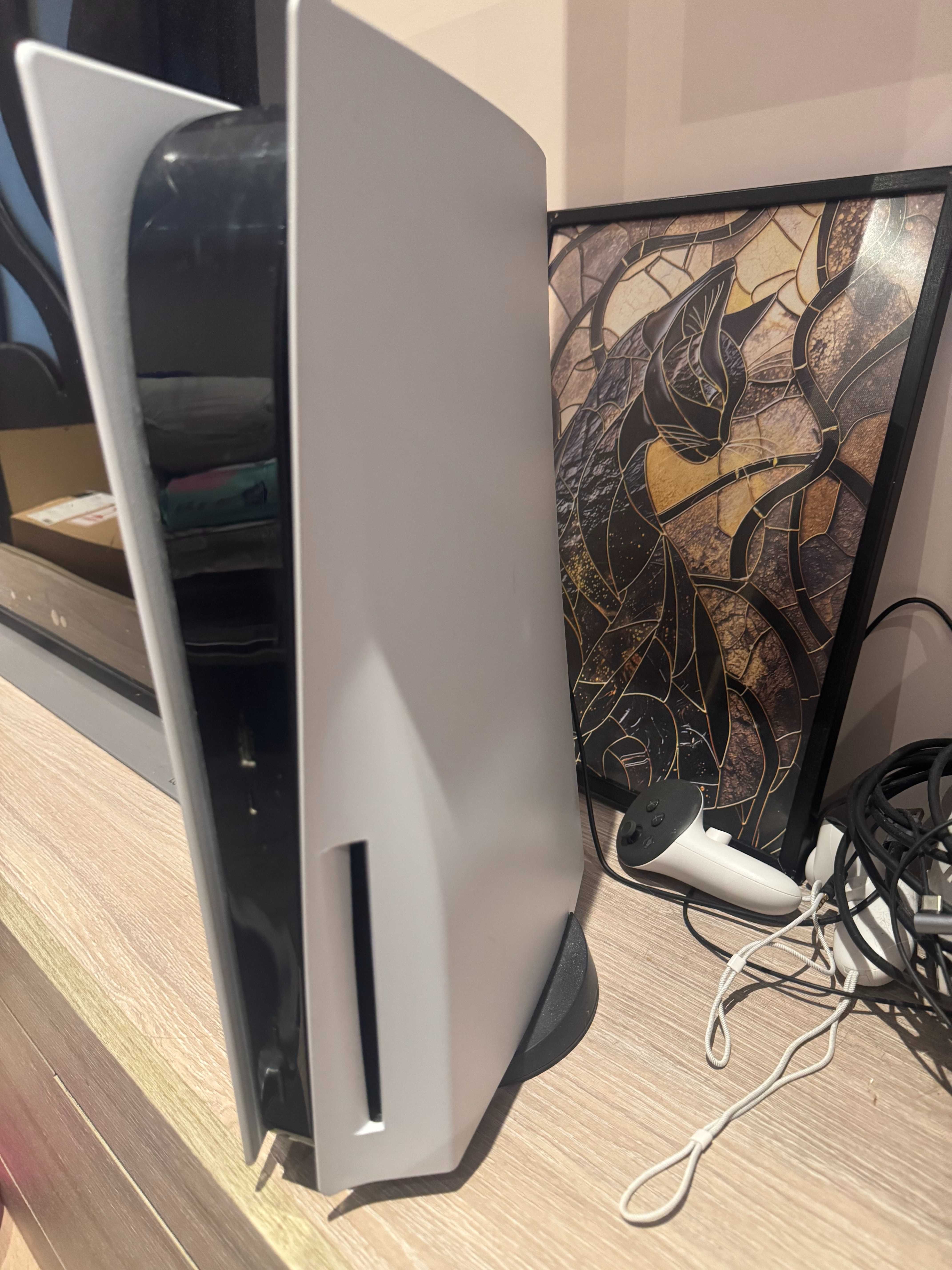 PlayStation 5 1 TB с две игри