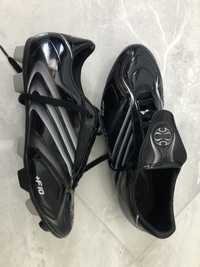 Футболни обувки Adidas F10