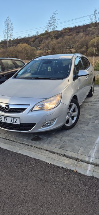 Opel Astra J de vanzare