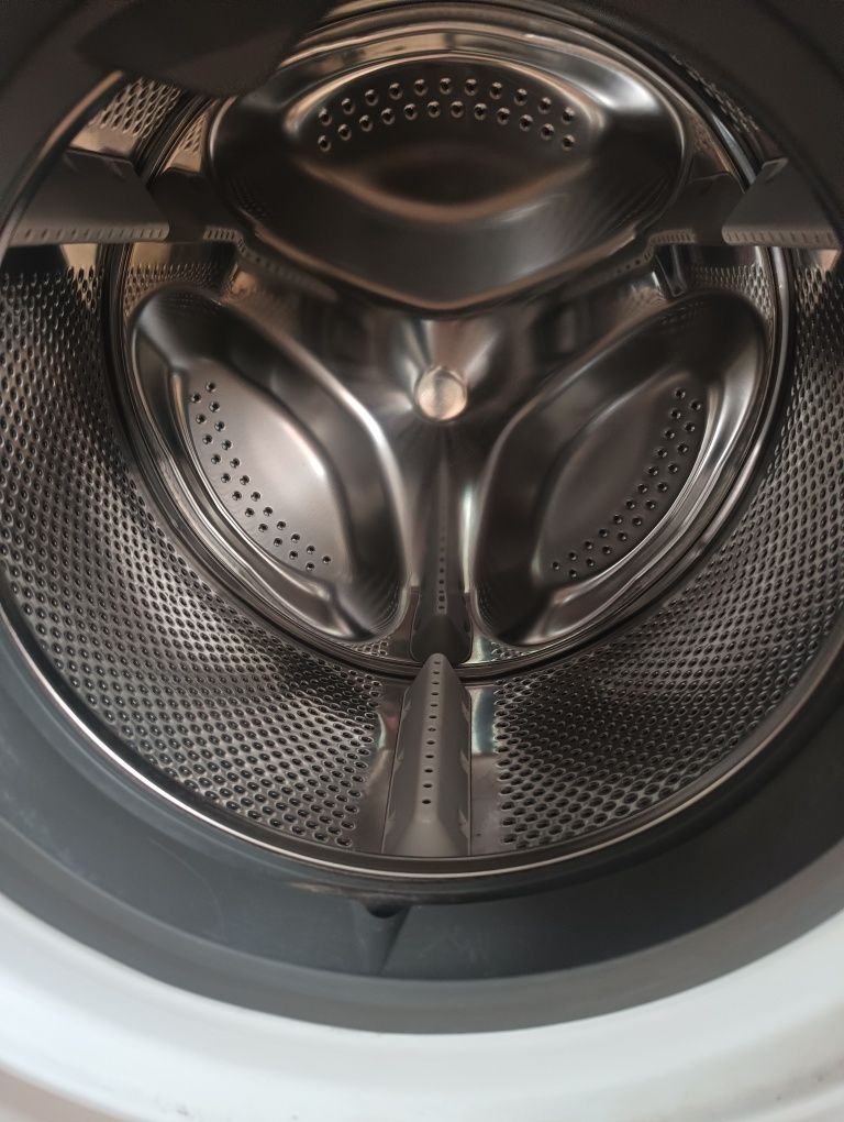 Ariston 7kg перфектно състояние