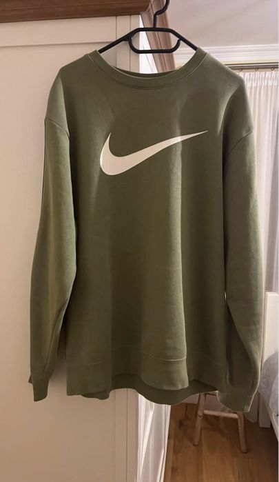 Vând bluză Nike - L