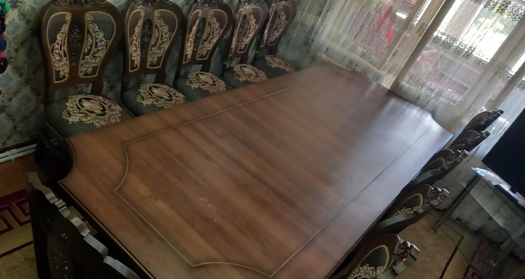 Стол, стулья хорошим качестве