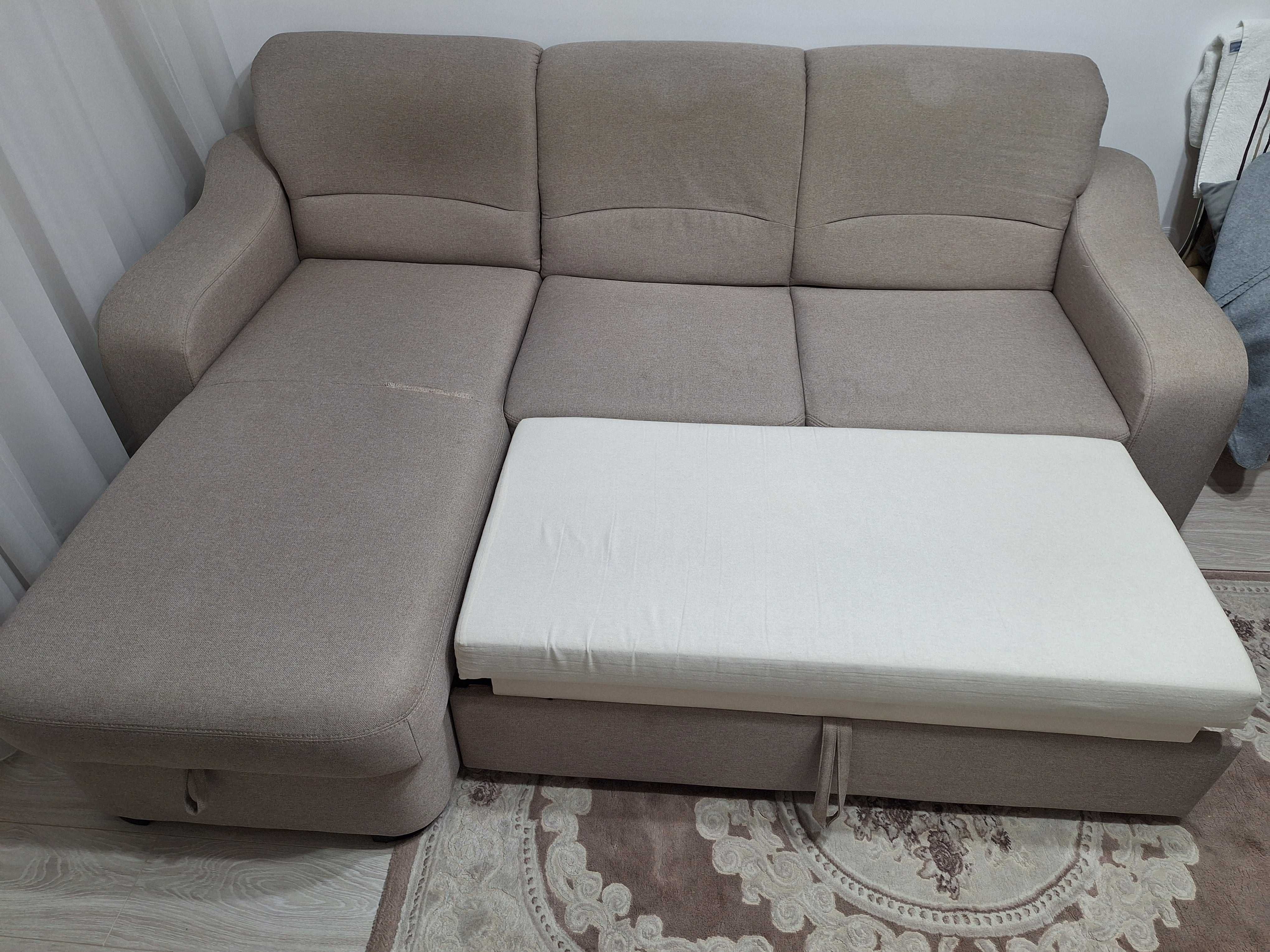 Canapea extensibila