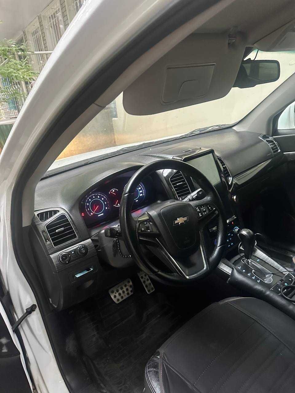 Срочно Chevrolet Captiva 2011