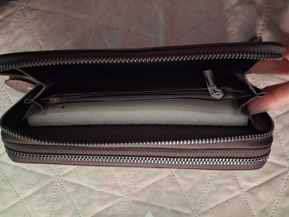 Borseta (gentuță) maron inchis noua