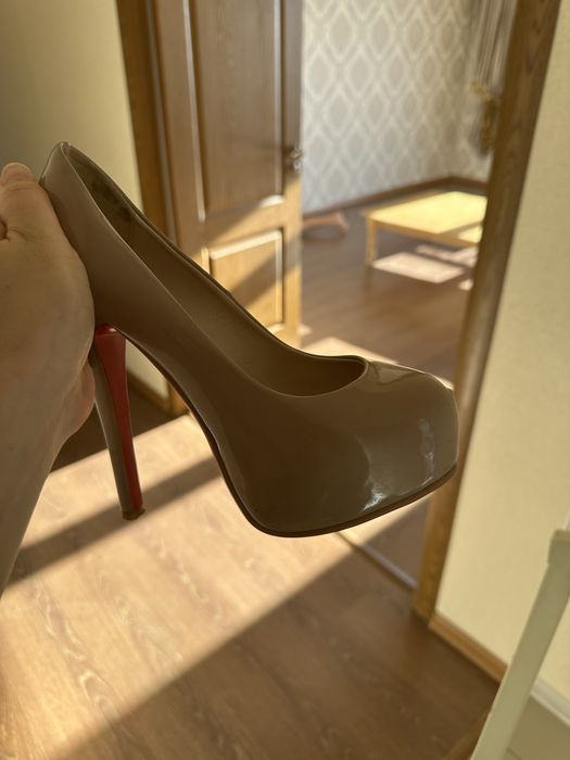 Новый туфли размер 35,36