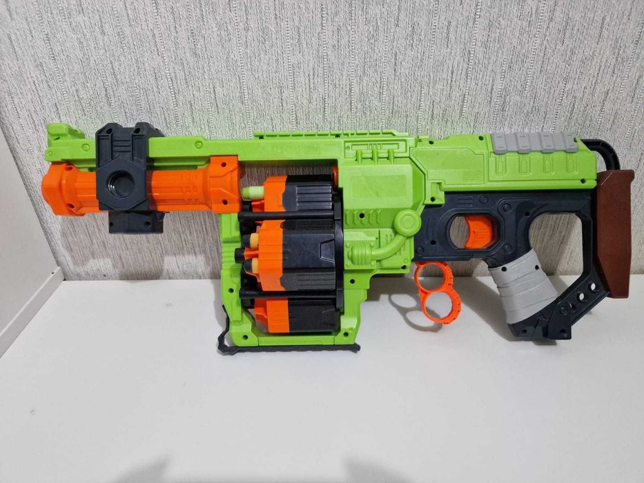 Продам Nerf бластер