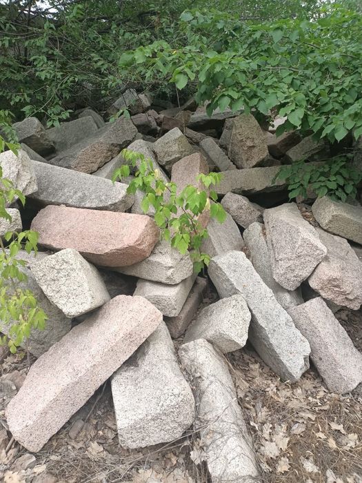 Бордюры из гранита