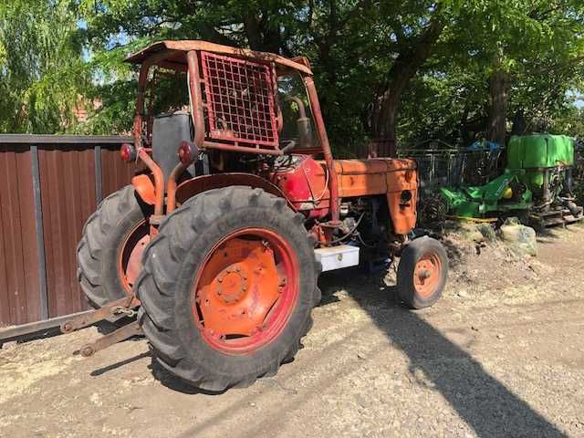 Tractor UTB 445 VR