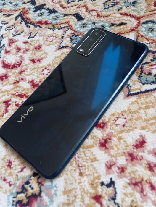Продам VIVO Y12 в хорошем состоянии