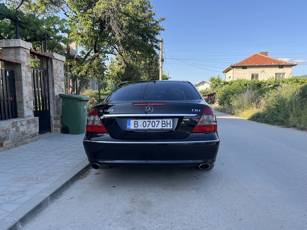 Mercedes benz w211