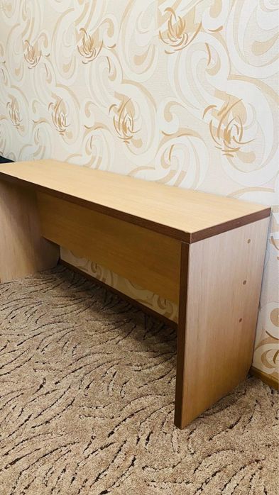 Продам письменный стол