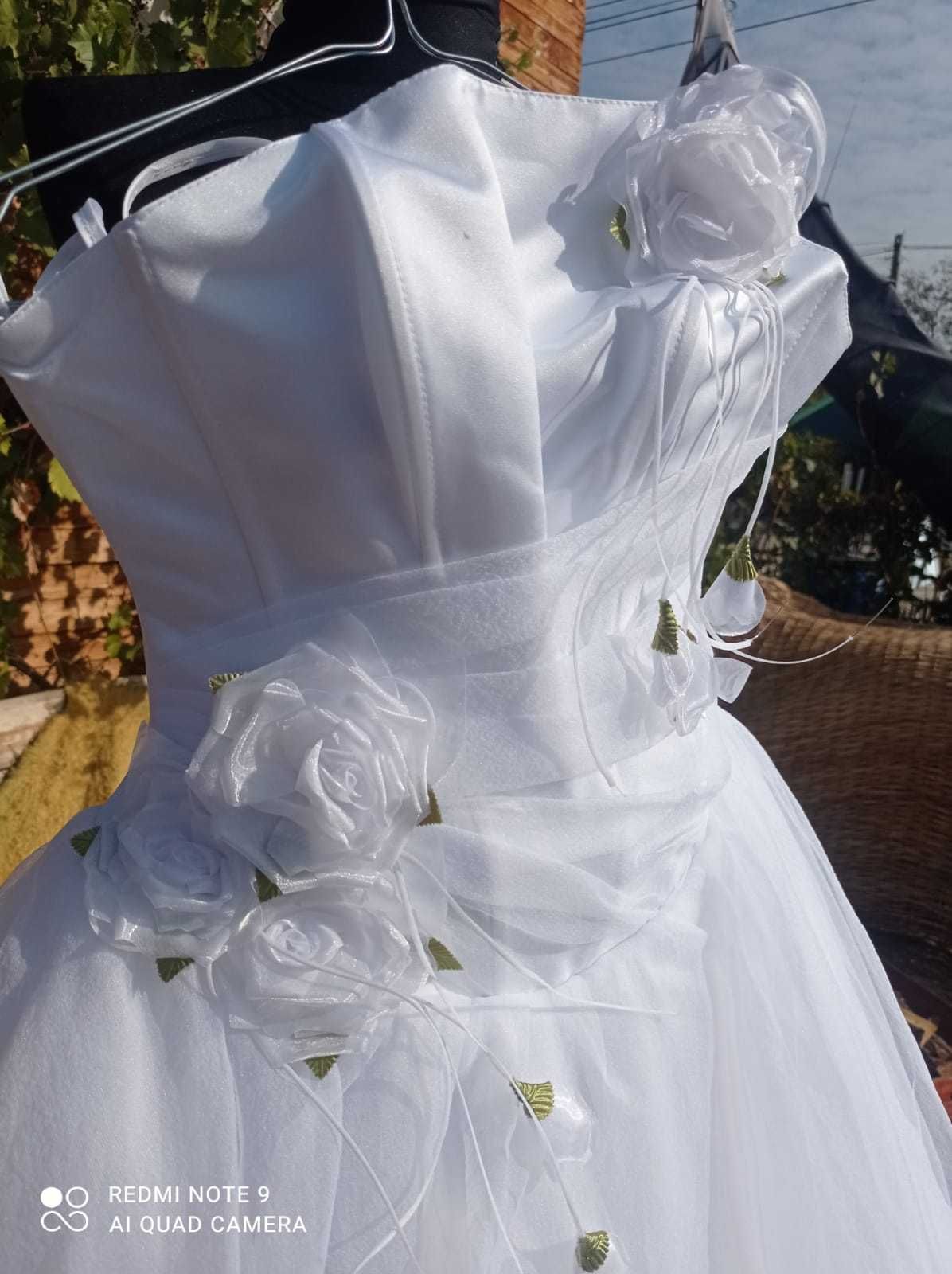 Rochie de mireasa +accesorii
