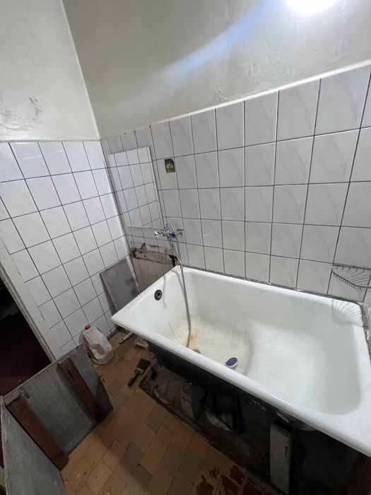 Аренда 1/4/4 Ялангач, дом быта, пустая