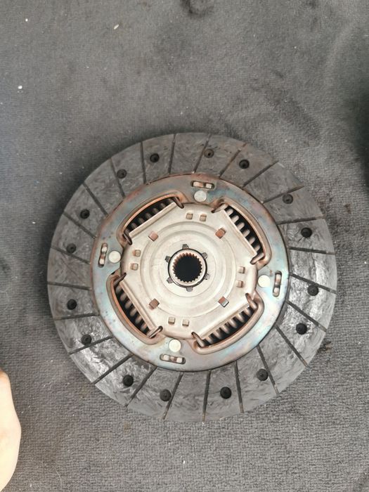 Ambreiaj Renault megane 3 motor 1.5 diesel an 2011