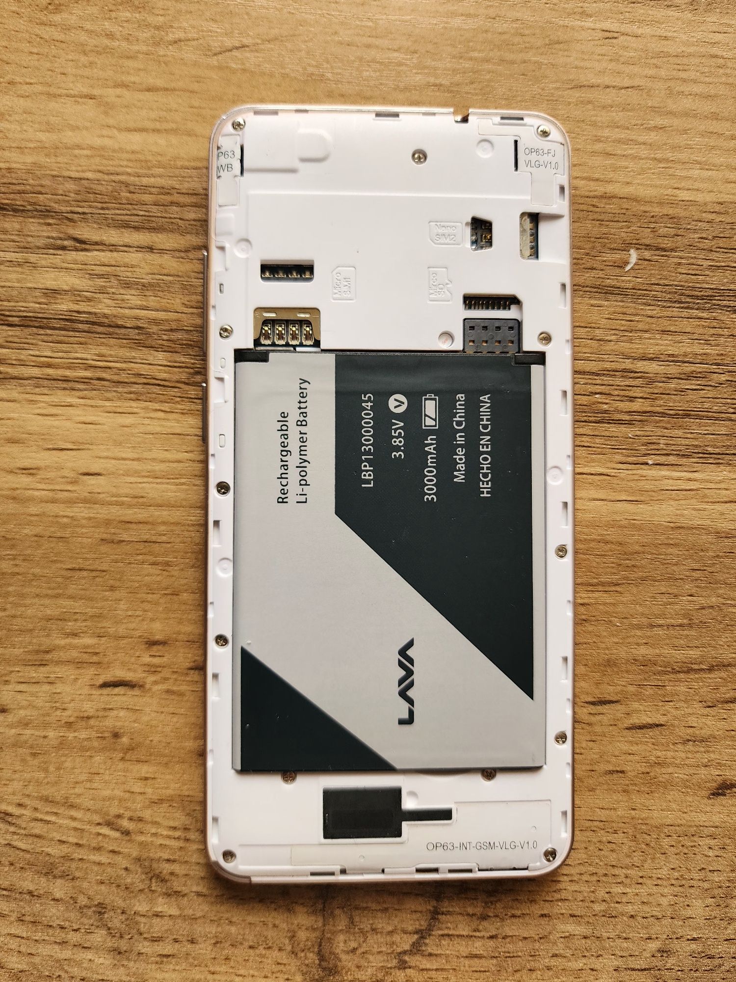 Продаю телефон Lava Iris 88s