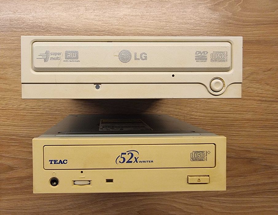 Floppy disk 2,5 + DVD-RW