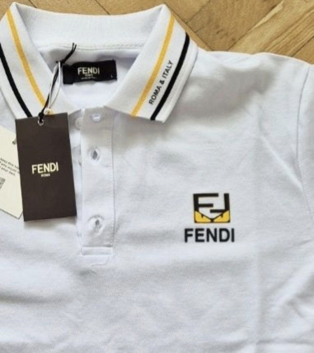 РАЗПРОДАЖБА! Оригинална поло тениска Fendi - Размер Л - 100% памук