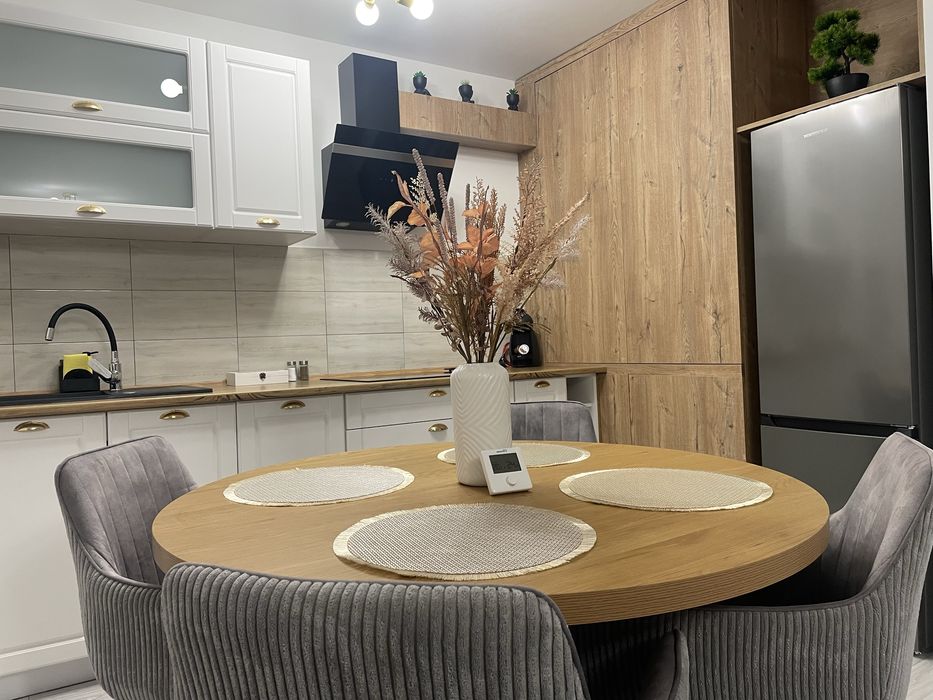 Apartament NOU cu 2 camere mobilat si utilat+parcare+boxa !