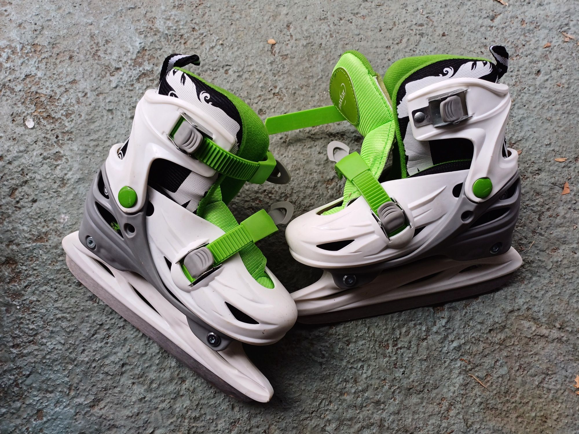 Patine reglabile verde cu alb