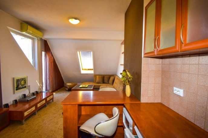 Продава се Двустаен апартамент в София, Център - 60 кв.м за 2667 €/кв.м - Снимка #2