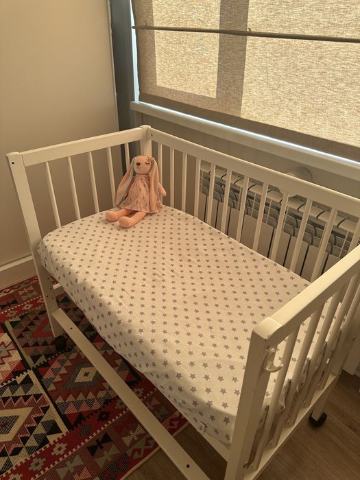 Приставная кроватка с матрасом