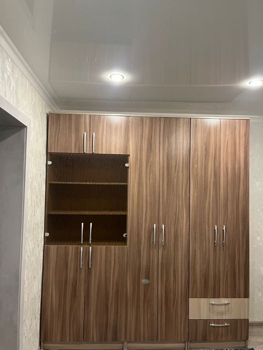 Шкафы три модуля в хорошем состоянии