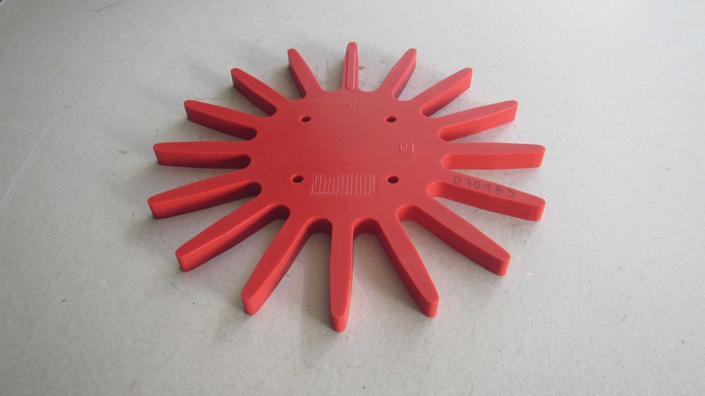 Слънце за култиватор 370 мм полиуретаново ЧЕРВЕНО