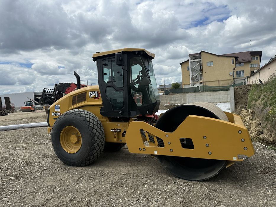 Inchiriez Autobasculante 8x4 si Autobasculante Articulate