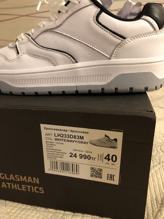 Новые кроссовки 40 р не маломерят