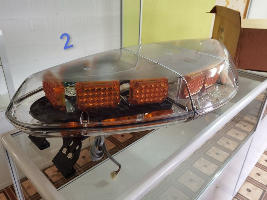 Сигнална лампа 12v