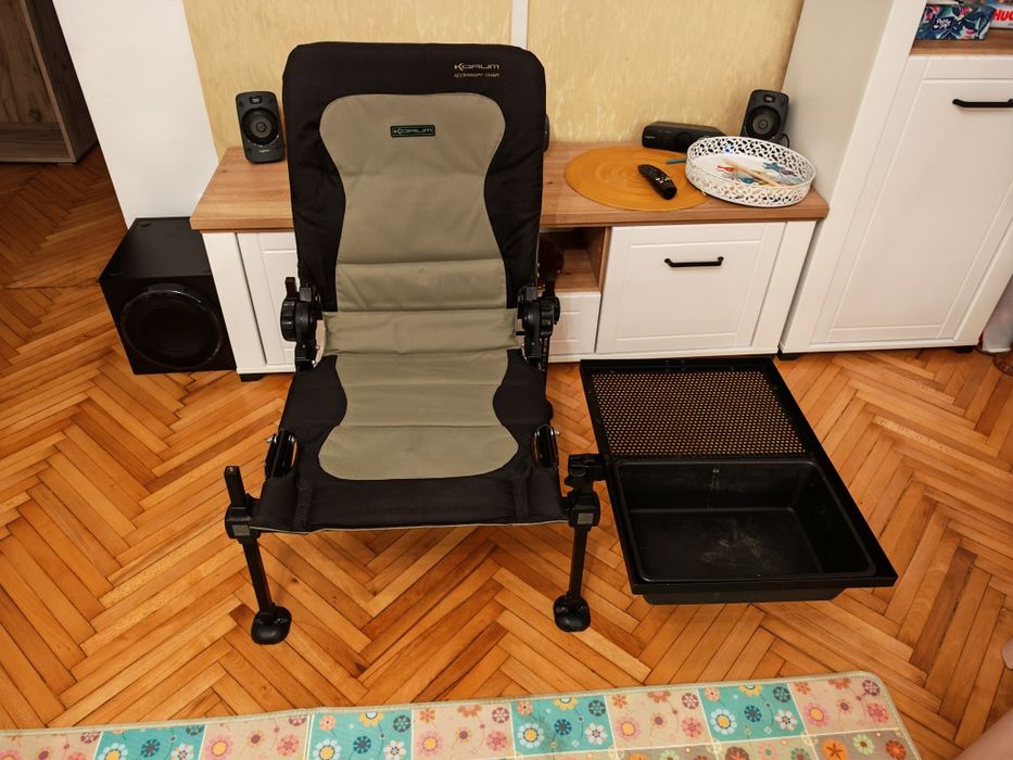 Scaun korum + tava laterala