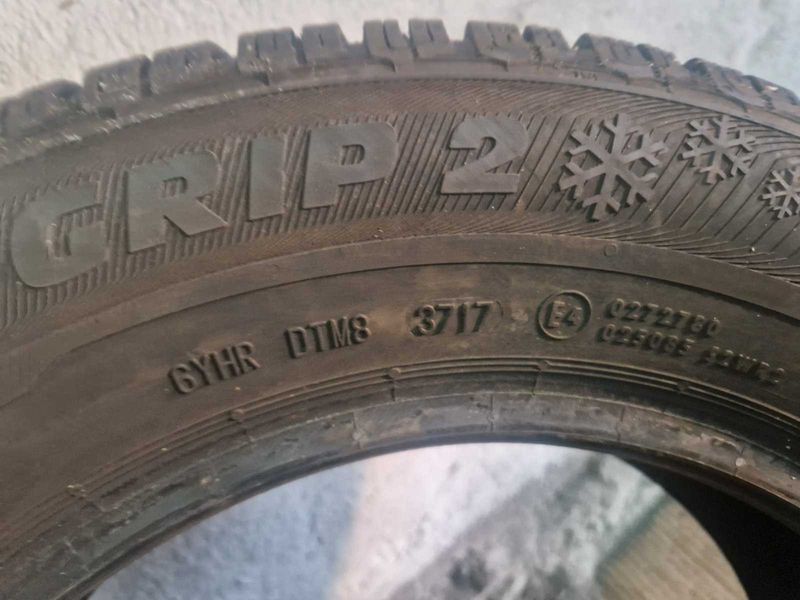 1 Semperit R14 175/70/ 
зимна гума  DOT3717