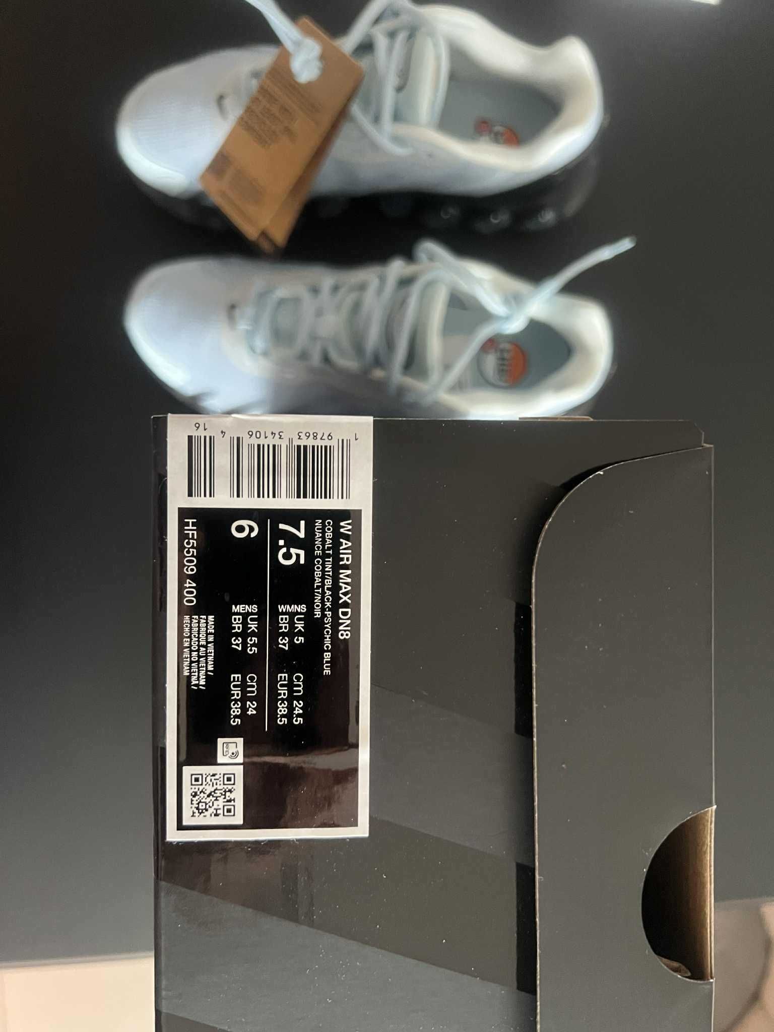 Дамски маратонки Nike W Air Max DN8