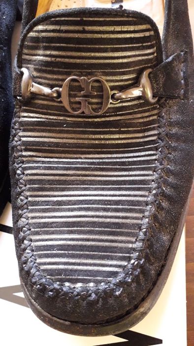 Дамски обувки в черен цвят естествен набук