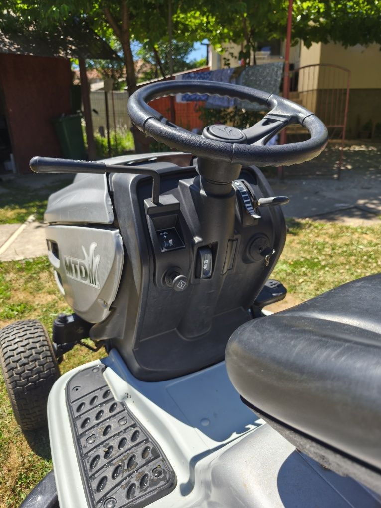 Tractoras gazon Mtd 20 Cai