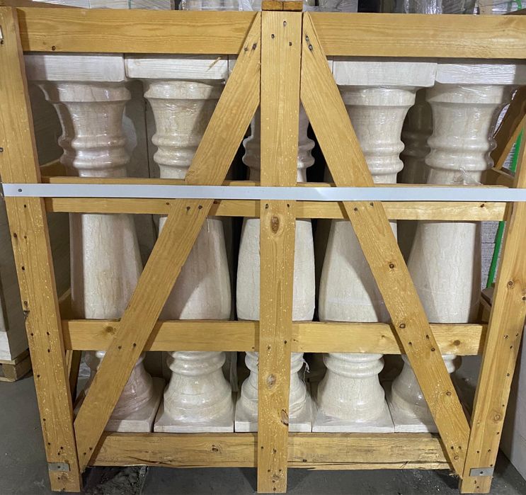 Balustrii \ coloane marmura Gold
