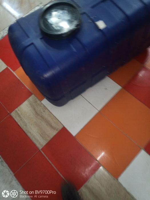 Butoi din plastic alimentar, capacitate 300 litri
