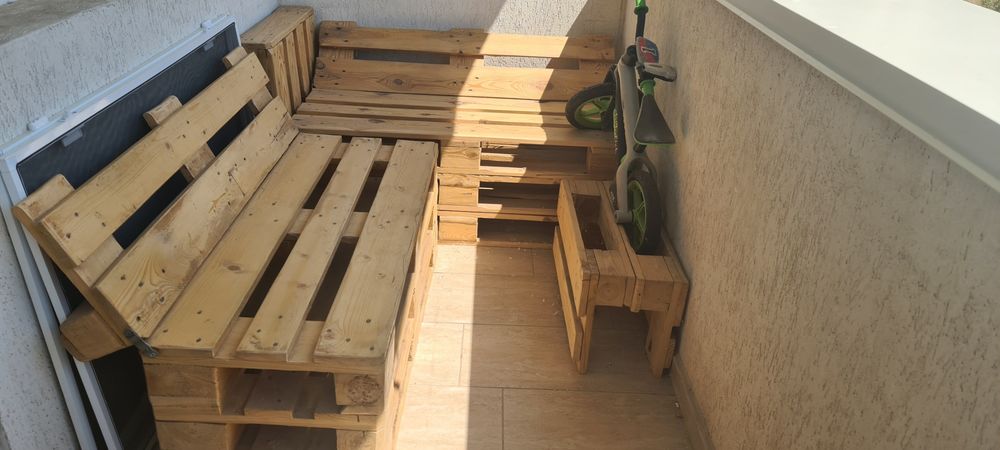 Set de banci din paleti pentru balcon/curte