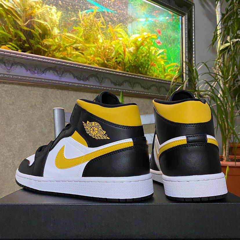 Jordan 1 mid pollen