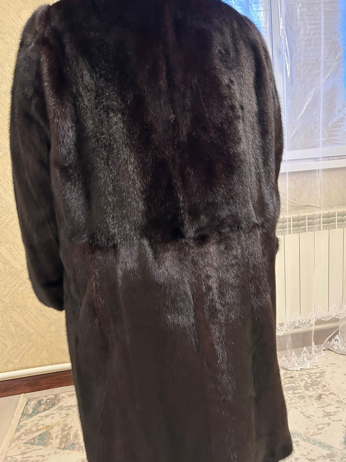 Продам норковую шубу