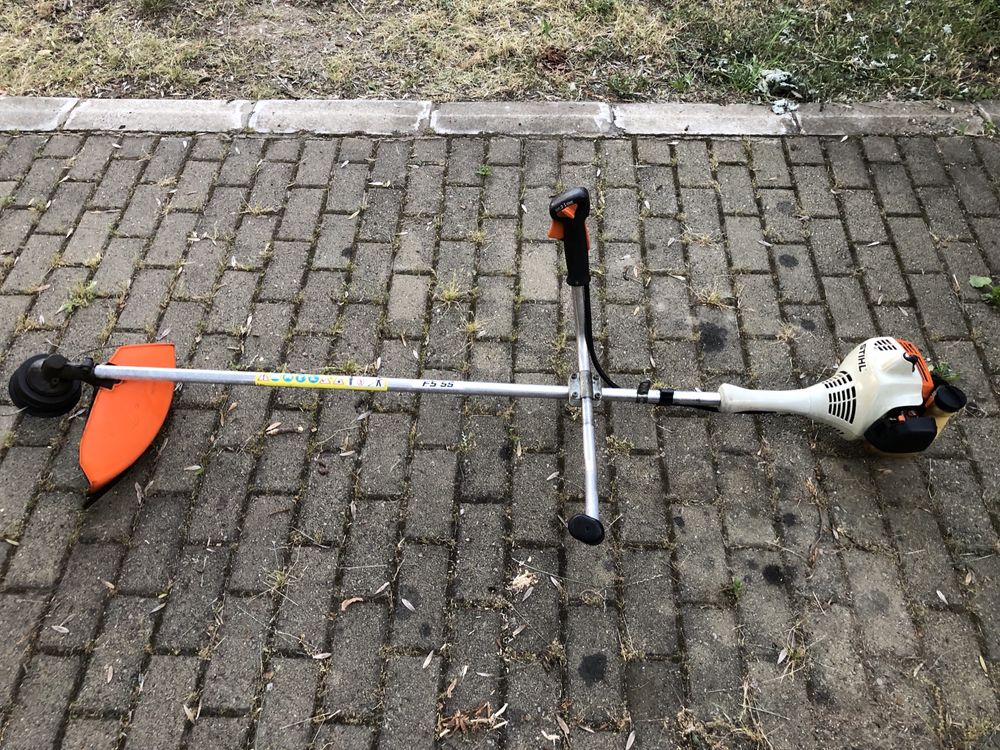 Продавам Stihl fs55 моторна коса, бензинов тример
