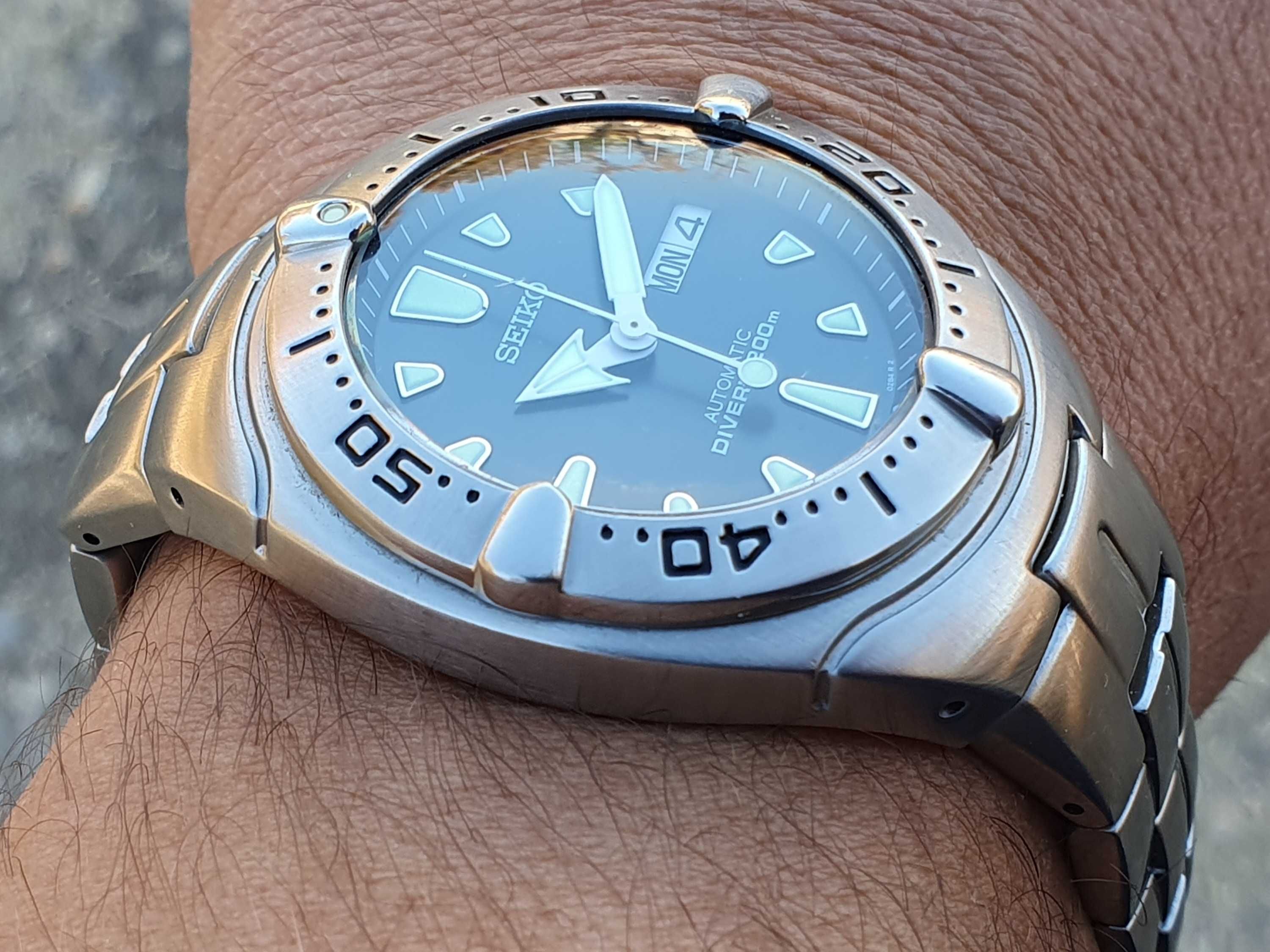 Seiko Black Knight SKXA33