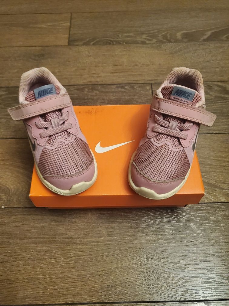 Маратонки, апрески Nike, мокасини, ботуши, пантофи 25-26.5 номер