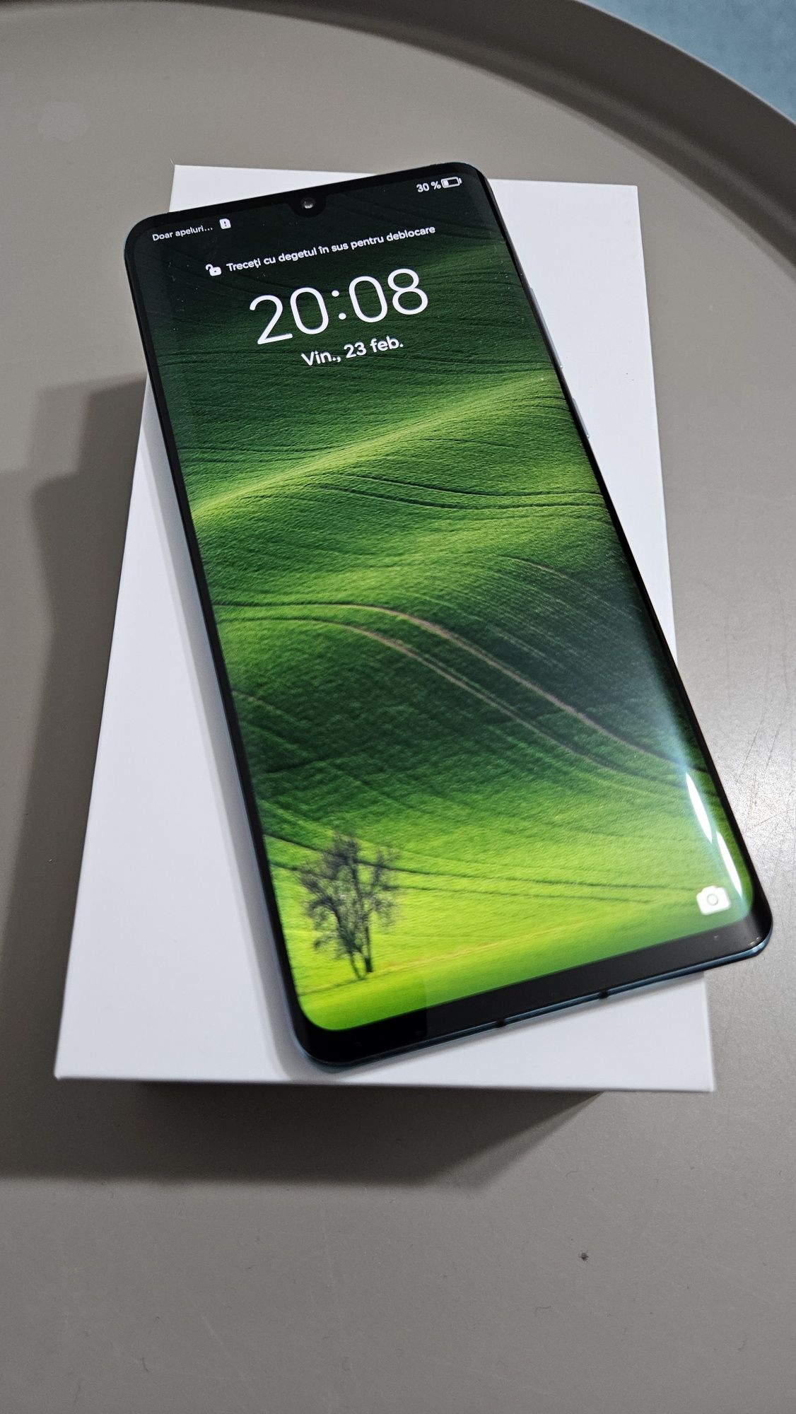 Vând Huawei P30 Pro Aurora - 128G, 6GB + 2 huse Bonus