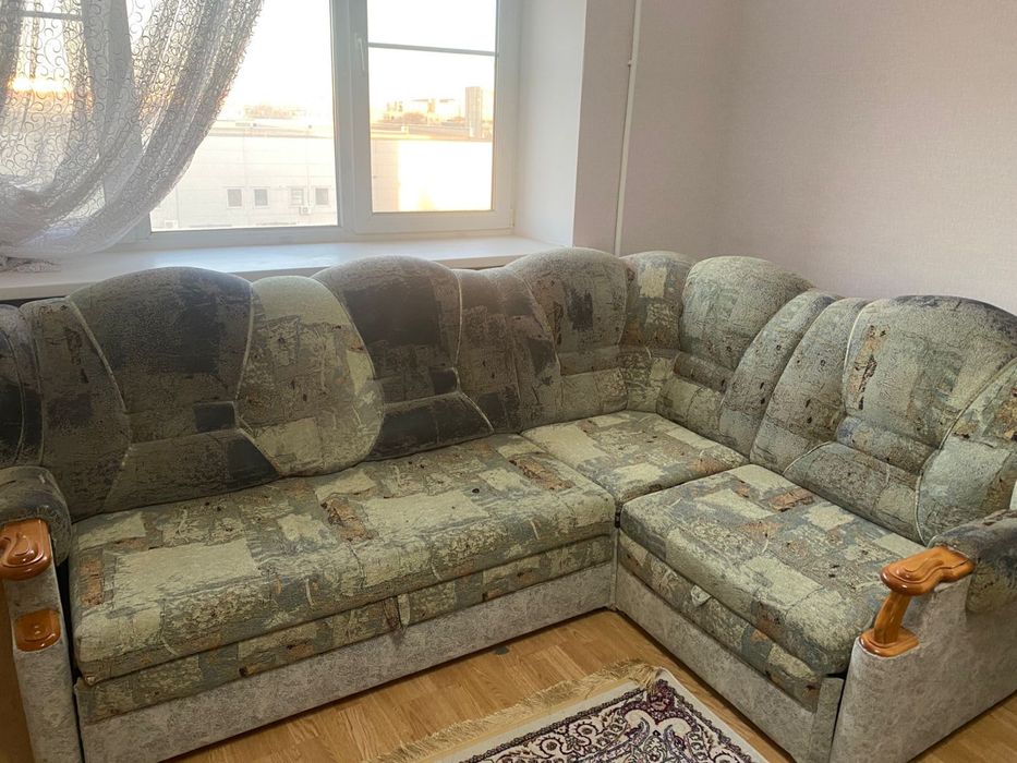 Отдам даром диван