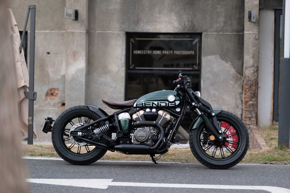 Benda Napolion BOOB 250