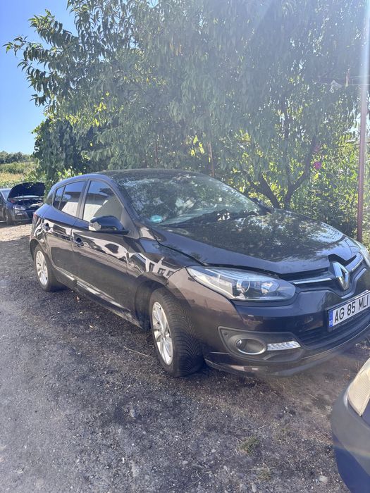 Reanult megane 3 FaceLift 2014 fara  motor