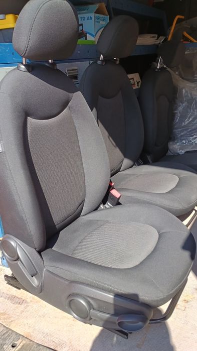 Салон за Мини Купър Кънтримен