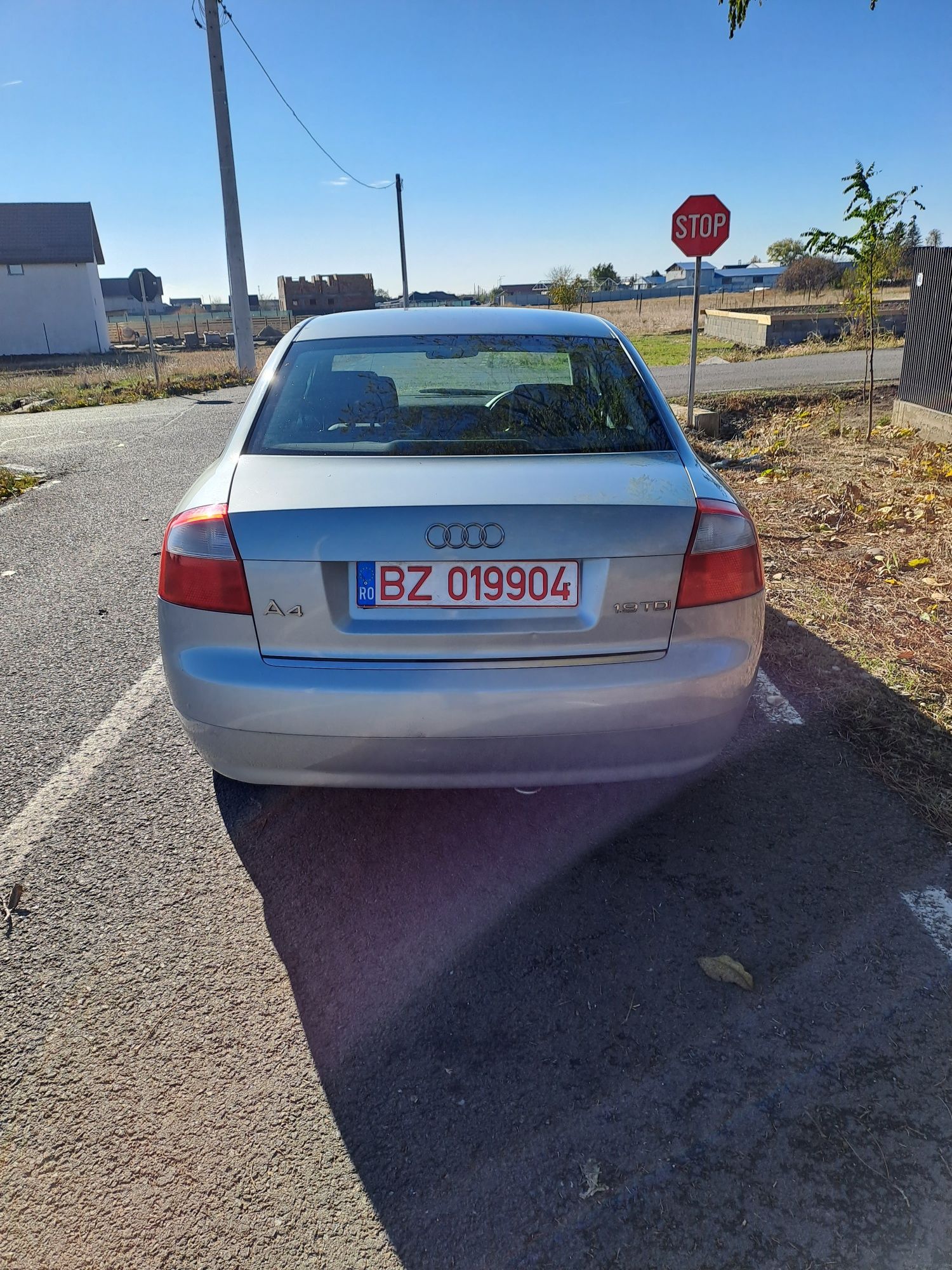 Dezmembrez Audi A4 B6 1.9 TDI AVF 131 CP Cutie 6 Trepte